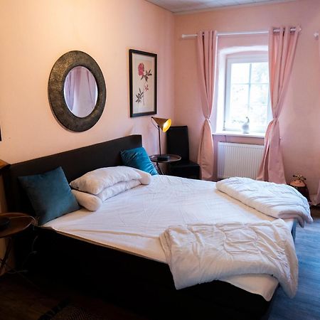 Hotel Und Restaurant Halbinsel Blieskastel Eksteriør bilde