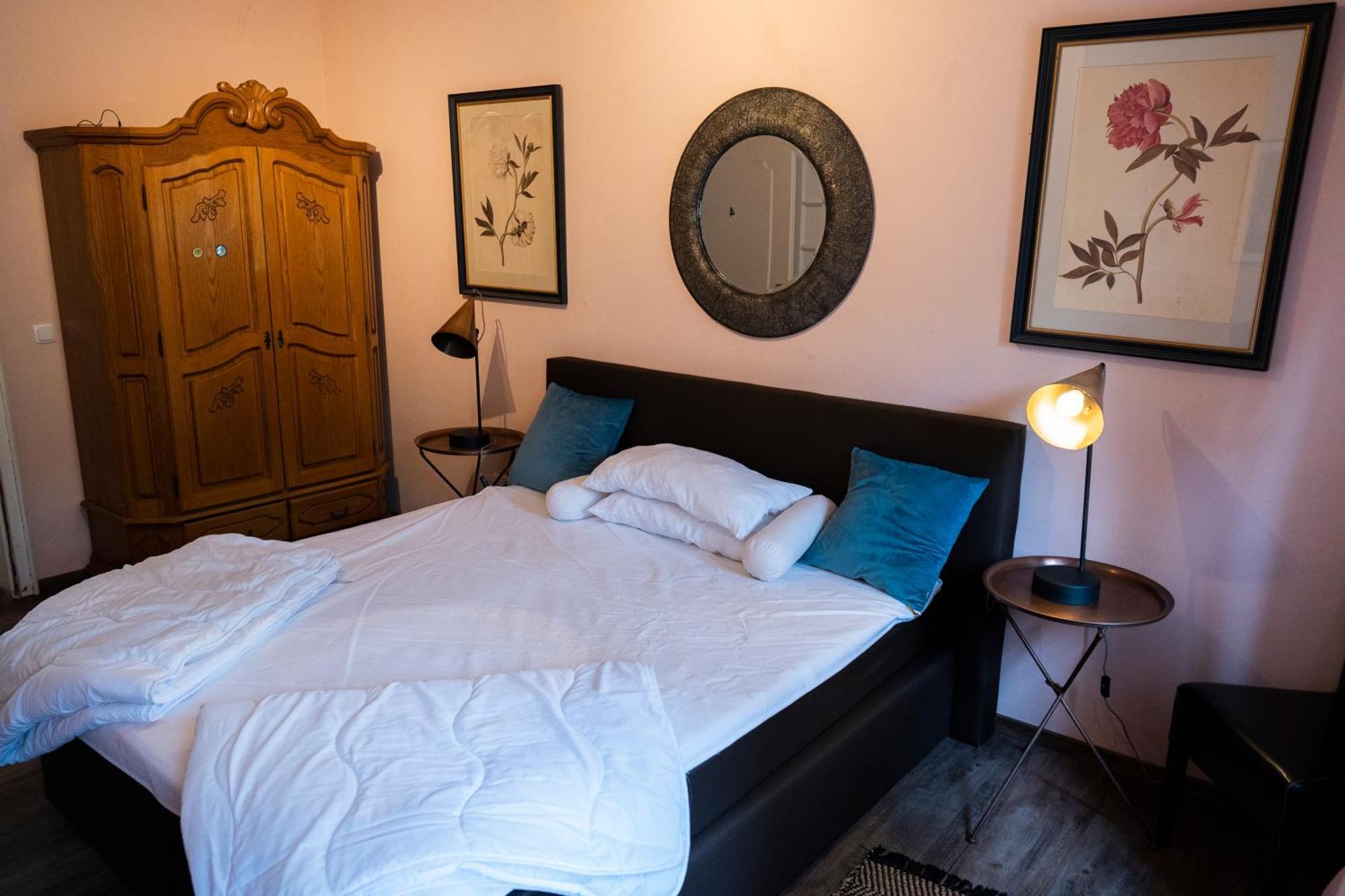 Hotel Und Restaurant Halbinsel Blieskastel Eksteriør bilde